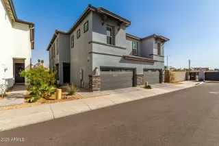 Photo #1: 6858544 Listing 