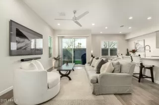 Photo #3: 6858544 Listing 