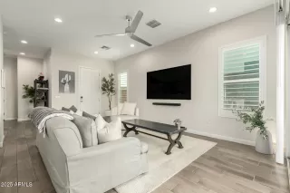 Photo #4: 6858544 Listing 