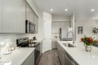 Photo #6: 6858544 Listing 