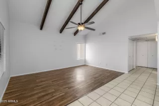 Photo #6: 6858652 Listing