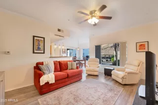 Photo #1: 6858845 Listing