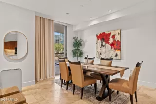 Photo #3: 6858861 Listing