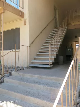 Photo #2: 6858962 Listing