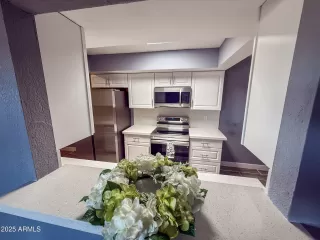 Photo #3: 6858968 Listing 