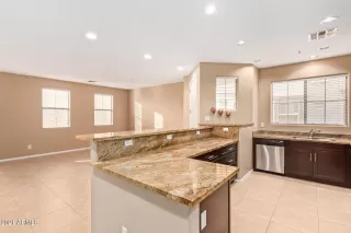 Photo #3: 6858978 Listing 