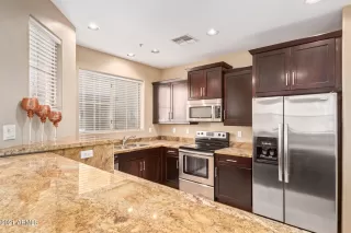 Photo #4: 6858978 Listing 