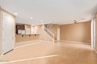 Photo #5: 6858978 Listing 