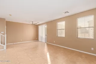 Photo #6: 6858978 Listing 