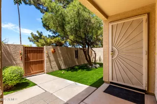 Photo #4: 6858995 Listing