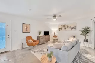 Photo #1: 6859055 Listing