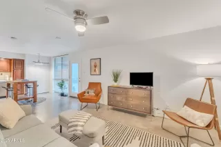 Photo #3: 6859055 Listing