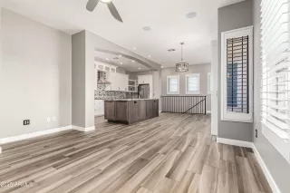 Photo #4: 6859065 Listing