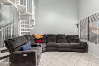 Photo #6: 6859240 Listing