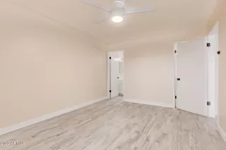 Photo #6: 6859270 Listing 