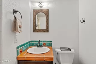 Photo #3: 6859418 Listing