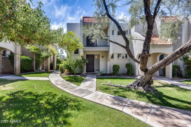 MLS: 6859451 Condo For Sale