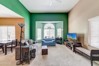 Photo #6: 6859507 Listing 