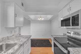 Photo #1: 6859632 Listing 