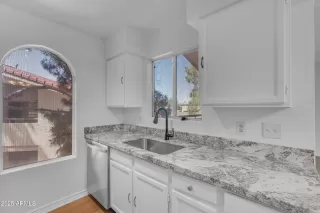 Photo #2: 6859632 Listing 