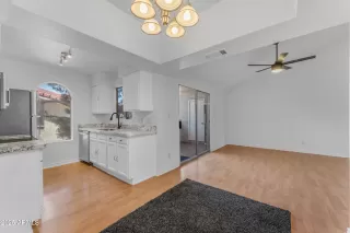 Photo #4: 6859632 Listing 