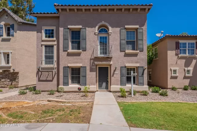 MLS: 6859689 Condo For Sale