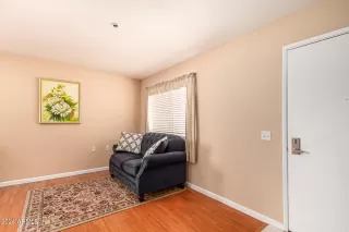 Photo #3: 6859726 Listing