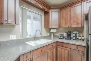 Photo #4: 6859825 Listing