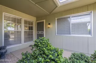 Photo #5: 6859831 Listing