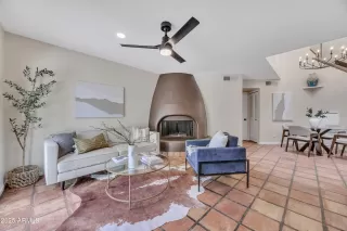 Photo #4: 6859848 Listing