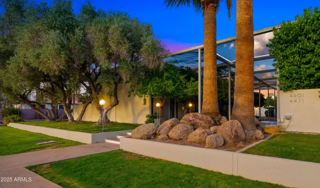 MLS: 6860005 Condo For Sale