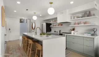 Photo #1: 6860005 Listing 