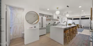 Photo #2: 6860005 Listing 