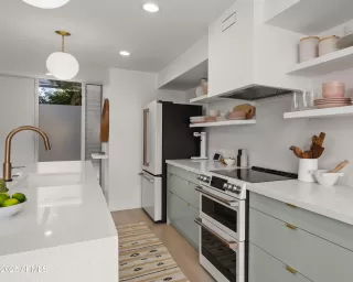 Photo #5: 6860005 Listing 