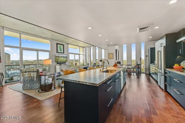 MLS: 6860130 Condo For Sale