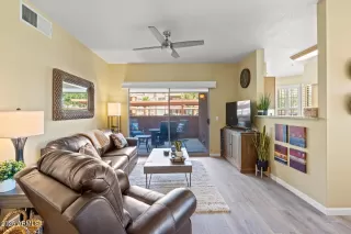 Photo #1: 6860131 Listing