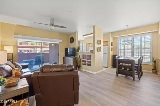 Photo #2: 6860131 Listing