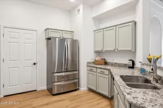 Photo #4: 6860160 Listing 