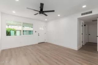 Photo #3: 6860317 Listing 