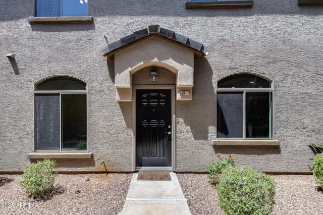 MLS: 6860376 Condo For Sale