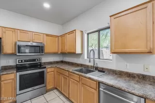 Photo #1: 6860376 Listing 