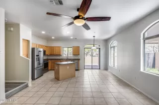 Photo #2: 6860376 Listing 