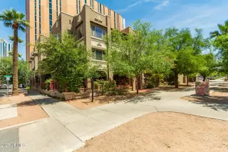 Photo #2: 6860449 Listing 