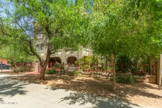 Photo #3: 6860449 Listing 