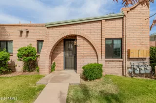 More Details about MLS # 6860510 : 4401 E HUBBELL STREET#57