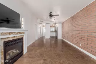 Photo #6: 6860510 Listing 