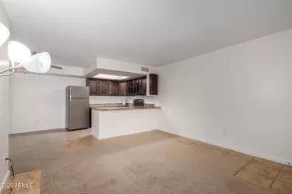 Photo #6: 6860533 Listing 