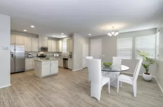 Photo #4: 6860612 Listing 