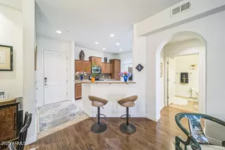 Photo #4: 6860623 Listing 