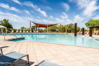 Photo #3: 6860865 Listing